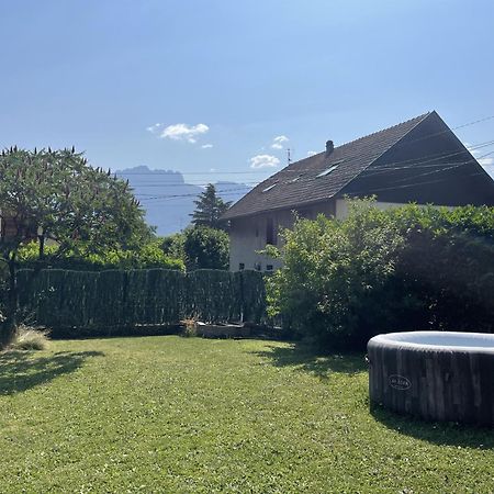Cosy Chalet Annecy Lake For A Family Севрие Экстерьер фото