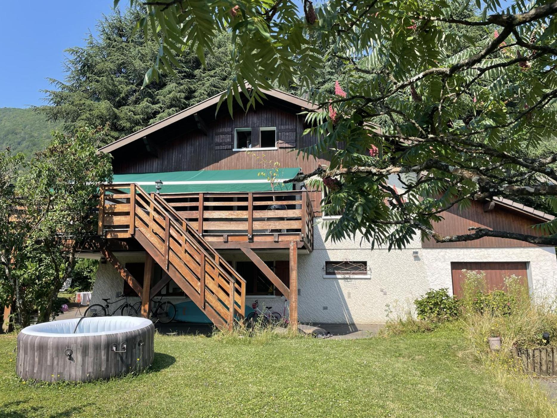 Cosy Chalet Annecy Lake For A Family Севрие Экстерьер фото