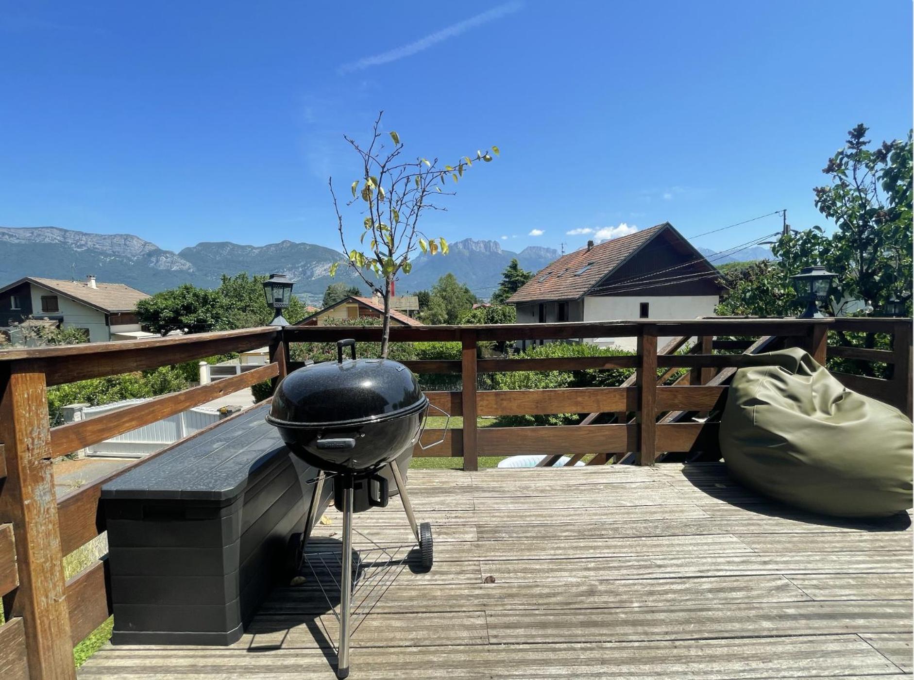 Cosy Chalet Annecy Lake For A Family Севрие Экстерьер фото