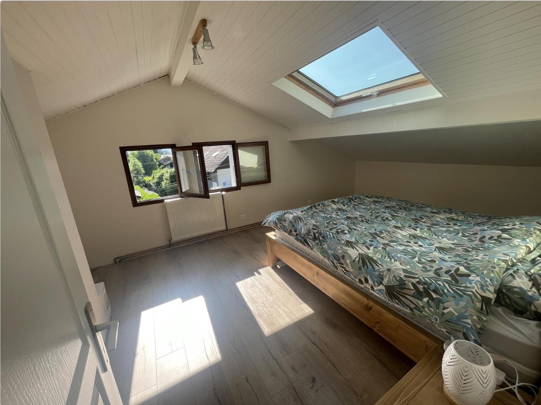 Cosy Chalet Annecy Lake For A Family Севрие Экстерьер фото